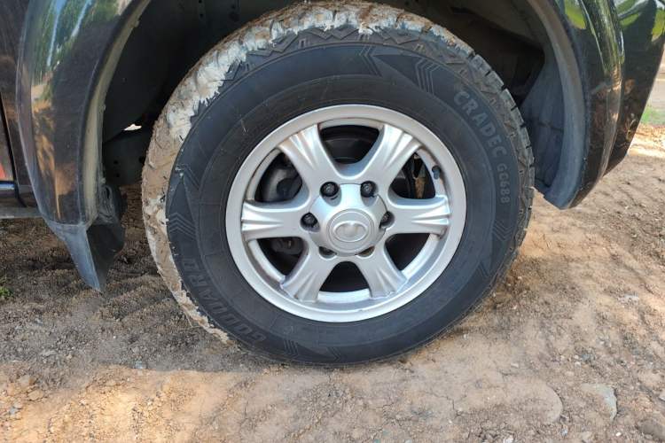 Used Great Wall Wingle 5 2020 2.0T Diesel Two-Wheel-Drive Elite Version Big Double Cab China VI Standard GW4D20M Right Front Wheel Hub