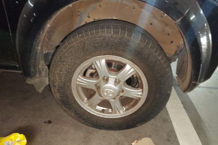 Used Great Wall Wingle 5 2020 2.0T Diesel Two-Wheel-Drive Elite Version Big Double Cab China VI Standard GW4D20M Right Front Wheel Hub