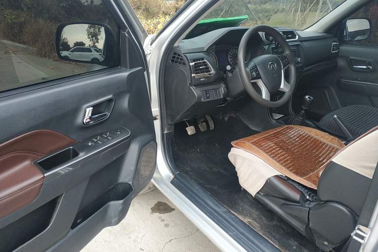 Used Great Wall Wingle 5 2020 2.0T Diesel 4x4 Elite Version Big Double Cab China VI Emission Standard GW4D20M Driver Seat