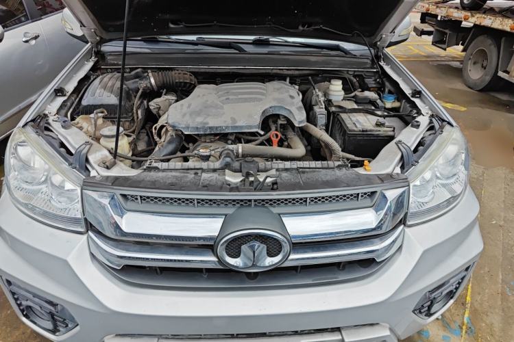 Used Great Wall Wingle 5 2020 2.0T Diesel Two-Wheel-Drive Elite Version Big Double Cab China VI Standard GW4D20M Engine Bay