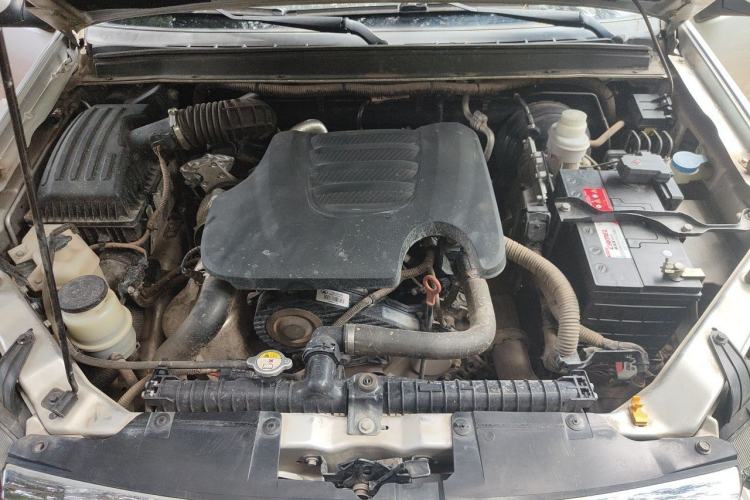 Used Great Wall Wingle 5 2020 2.0T Diesel Two-Wheel-Drive Elite Version Big Double Cab China VI Standard GW4D20M Engine Bay