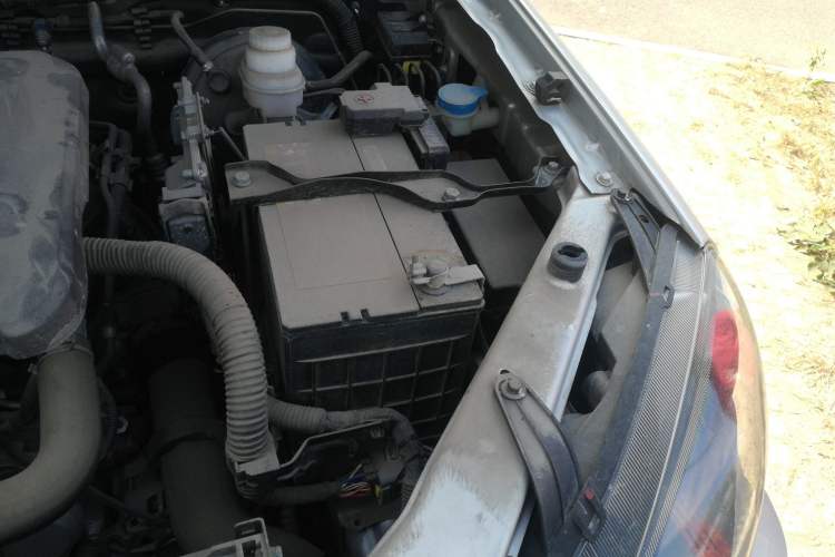 Used Great Wall Wingle 5 2020 2.0T Diesel Two-Wheel-Drive Elite Version Big Double Cab China VI Standard GW4D20M Engine Bay Left