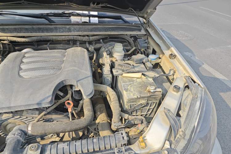 Used Great Wall Wingle 5 2020 2.0T Diesel 4x4 Elite Version Big Double Cab China VI Emission Standard GW4D20M Engine Bay Left