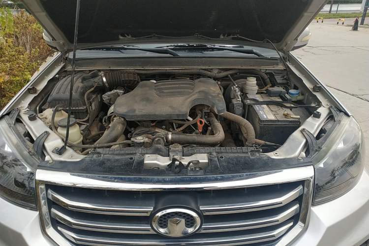 Used Great Wall Wingle 5 2020 2.0T Diesel 4x4 Elite Version Big Double Cab China VI Emission Standard GW4D20M Engine Bay