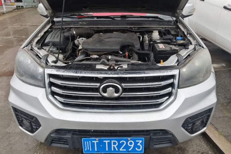 Used Great Wall Wingle 5 2020 2.0T Diesel Two-Wheel-Drive Elite Version Big Double Cab China VI Standard GW4D20M Engine Bay