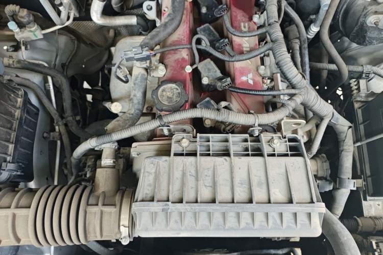 Used Great Wall Wingle 5 2020 2.4L Gasoline Two-Wheel Drive Value Edition Big Double Cab China VI Standard 4K22D4M Engine Bay