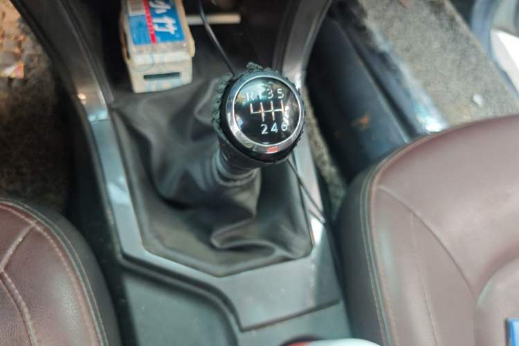 Used Great Wall Wingle 5 2020 2.0T Diesel Two-Wheel-Drive Elite Version Big Double Cab China VI Standard GW4D20M Gear Lever