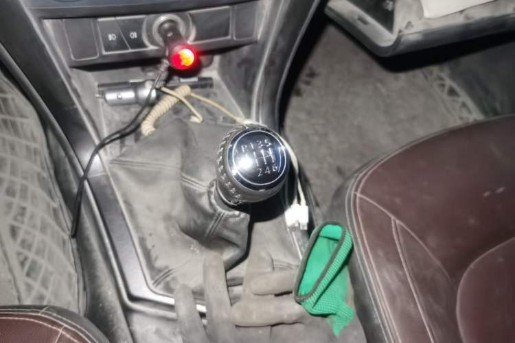Used Great Wall Wingle 5 2020 2.0T Diesel Two-Wheel-Drive Elite Version Big Double Cab China VI Standard GW4D20M Gear Lever