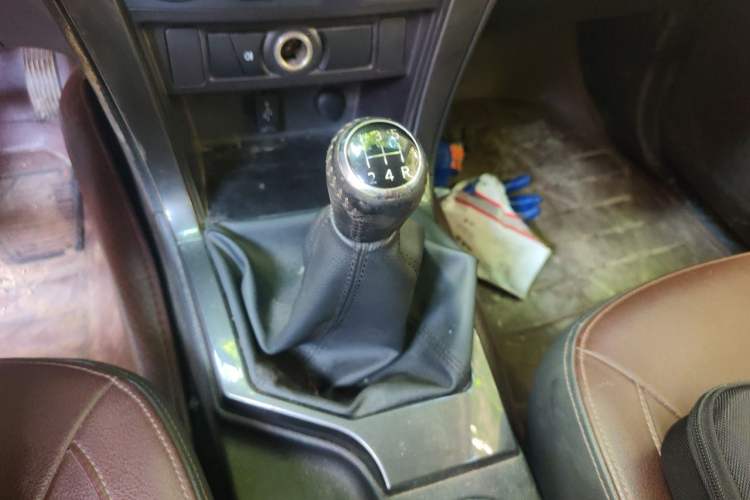 Used Great Wall Wingle 5 2020 2.4L Gasoline Two-Wheel Drive Value Edition Big Double Cab China VI Standard 4K22D4M Gear Lever
