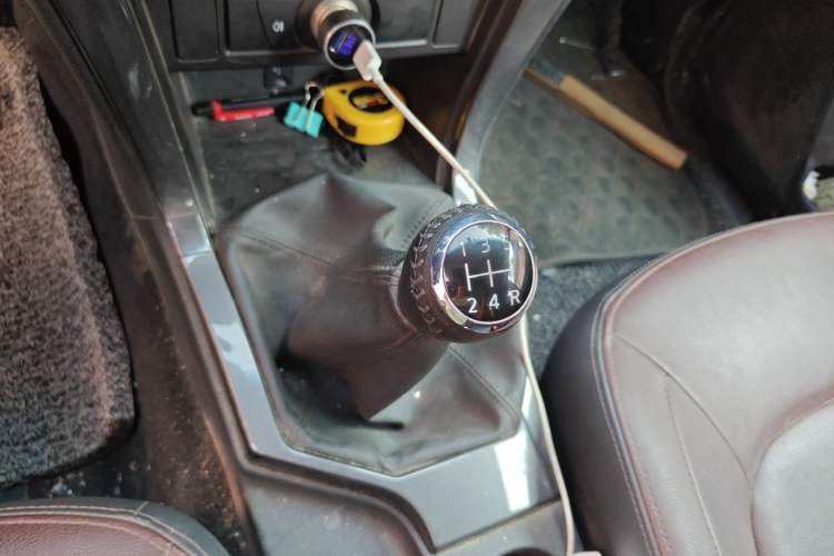 Used Great Wall Wingle 5 2020 2.4L Gasoline Two-Wheel Drive Value Edition Big Double Cab China VI Standard 4K22D4M Gear Lever