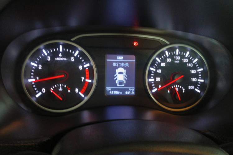 Used Great Wall Wingle 5 2020 2.4L Gasoline Two-Wheel Drive Value Edition Big Double Cab China VI Standard 4K22D4M Instrument Cluster