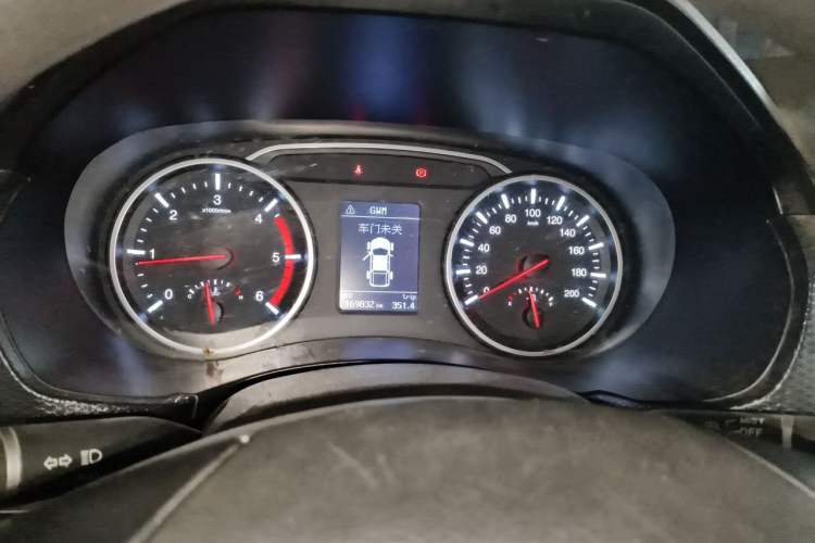 Used Great Wall Wingle 5 2020 2.0T Diesel Two-Wheel-Drive Elite Version Big Double Cab China VI Standard GW4D20M Instrument Cluster