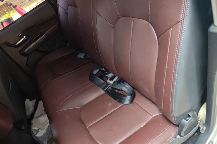 Used Great Wall Wingle 5 2020 2.4L Gasoline Two-Wheel Drive Value Edition Big Double Cab China VI Standard 4K22D4M Left Rear Seat