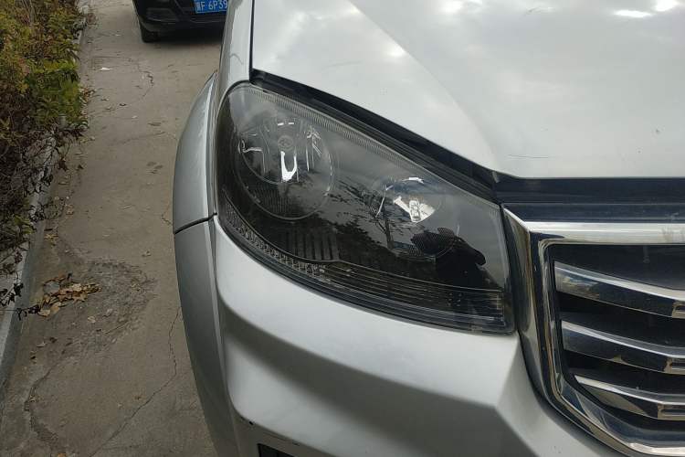 Used Great Wall Wingle 5 2020 2.0T Diesel 4x4 Elite Version Big Double Cab China VI Emission Standard GW4D20M Right Front Headlight