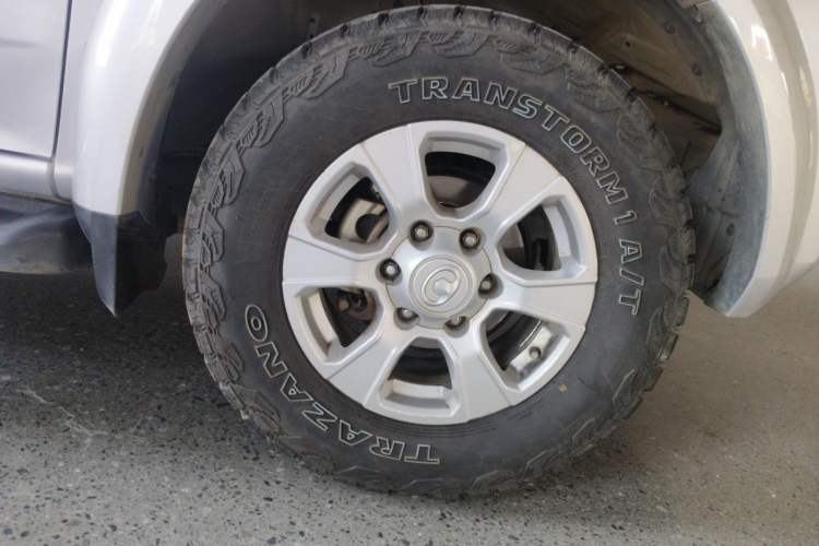 Used Great Wall Wingle 5 2020 2.4L Gasoline Two-Wheel Drive Value Edition Big Double Cab China VI Standard 4K22D4M Right Front Wheel Hub