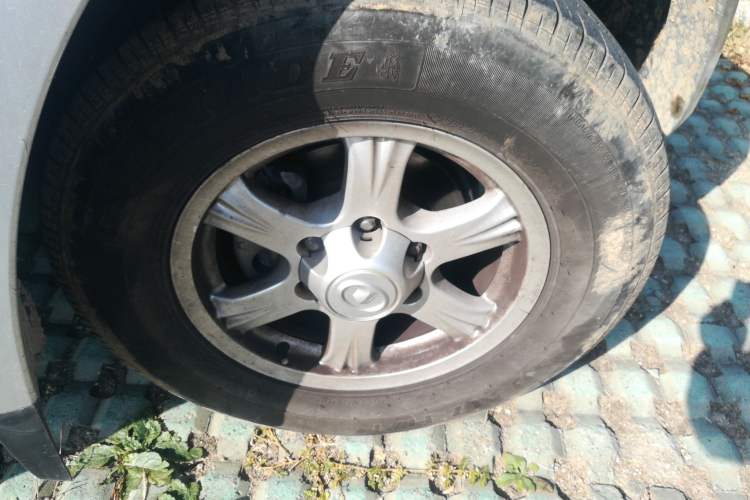 Used Great Wall Wingle 5 2020 2.0T Diesel Two-Wheel-Drive Elite Version Big Double Cab China VI Standard GW4D20M Right Front Wheel Hub