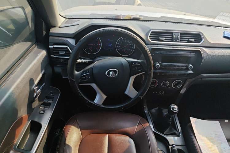 Used Great Wall Wingle 5 2020 2.0T Diesel 4x4 Elite Version Big Double Cab China VI Emission Standard GW4D20M Steering Wheel