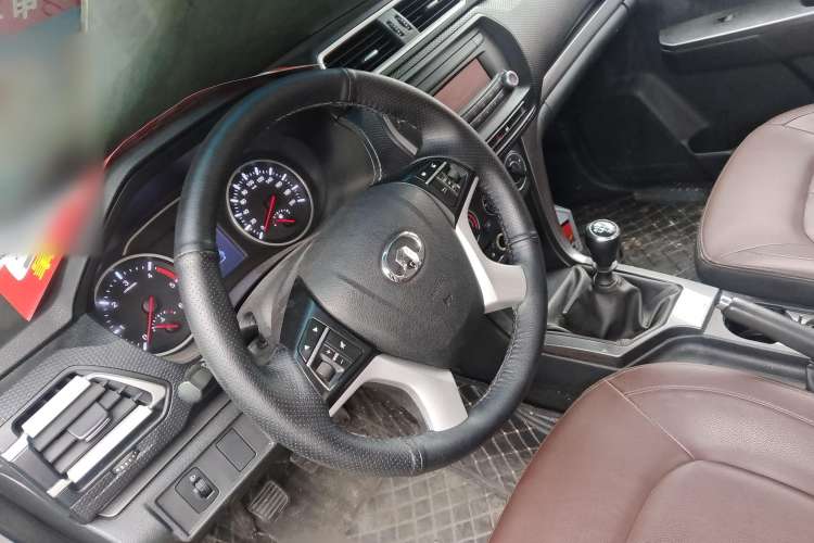 Used Great Wall Wingle 5 2020 2.0T Diesel Two-Wheel-Drive Elite Version Big Double Cab China VI Standard GW4D20M Steering Wheel