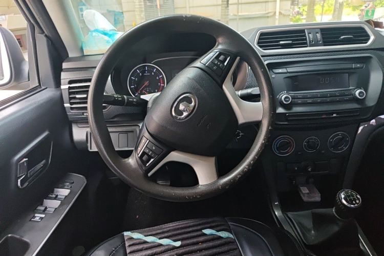 Used Great Wall Wingle 5 2020 2.4L Gasoline Two-Wheel Drive Value Edition Big Double Cab China VI Standard 4K22D4M Steering Wheel