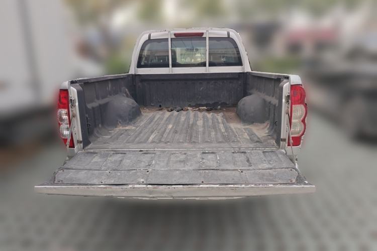 Used Great Wall Wingle 5 2020 2.0T Diesel Two-Wheel-Drive Elite Version Big Double Cab China VI Standard GW4D20M Trunk