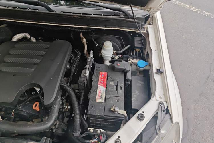 Used Great Wall Wingle 5 2020 2.0T Diesel 4x4 Elite Version Big Double Cab China VI Emission Standard GW4D20M Engine Bay Left