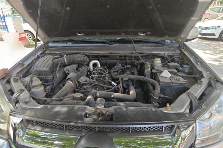 Used Great Wall Wingle 5 2020 2.0T Diesel 4x4 Elite Version Big Double Cab China VI Emission Standard GW4D20M Engine Bay