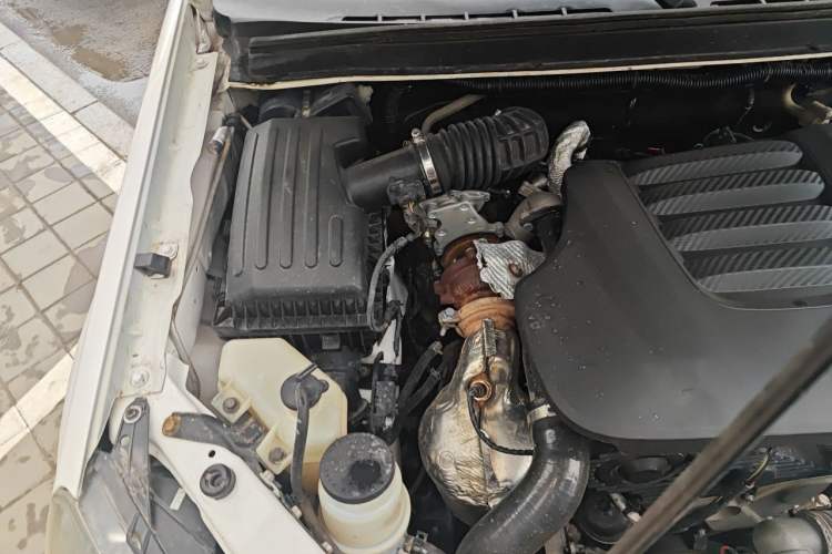 Used Great Wall Wingle 5 2020 2.0T Diesel 4x4 Elite Version Big Double Cab China VI Emission Standard GW4D20M Engine Bay Right