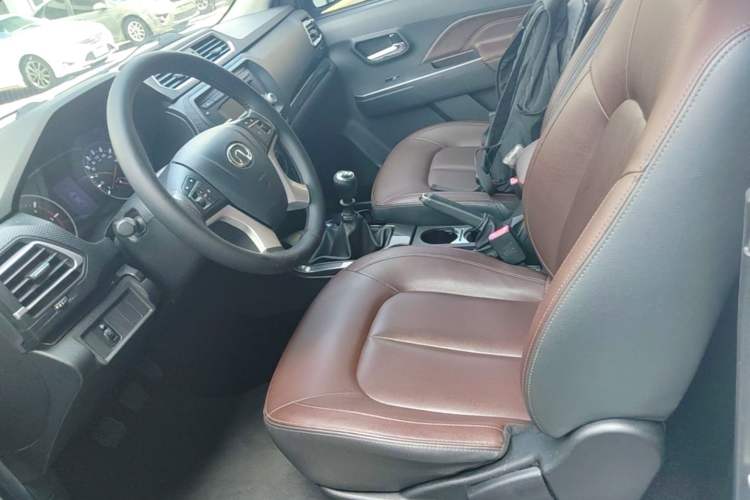 Used Great Wall Wingle 5 2020 2.0T Diesel Two-Wheel-Drive Elite Version Big Double Cab China VI Standard GW4D20M Left Front Seat