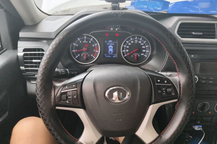 Used Great Wall Wingle 5 2020 2.4L Gasoline Two-Wheel Drive Value Edition Big Double Cab China VI Standard 4K22D4M Steering Wheel