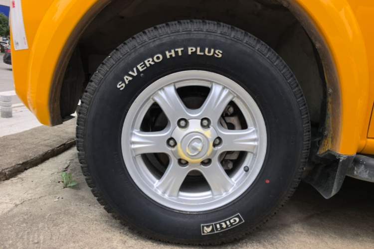 Used Great Wall Wingle 5 2020 2.0T Diesel Two-Wheel-Drive Elite Version Big Double Cab China VI Standard GW4D20M Left Front Wheel Hub