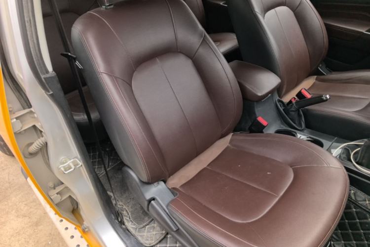 Used Great Wall Wingle 5 2020 2.0T Diesel Two-Wheel-Drive Elite Version Big Double Cab China VI Standard GW4D20M Right Front Seat