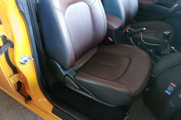 Used Great Wall Wingle 5 2020 2.4L Gasoline Two-Wheel Drive Value Edition Big Double Cab China VI Standard 4K22D4M Right Front Seat