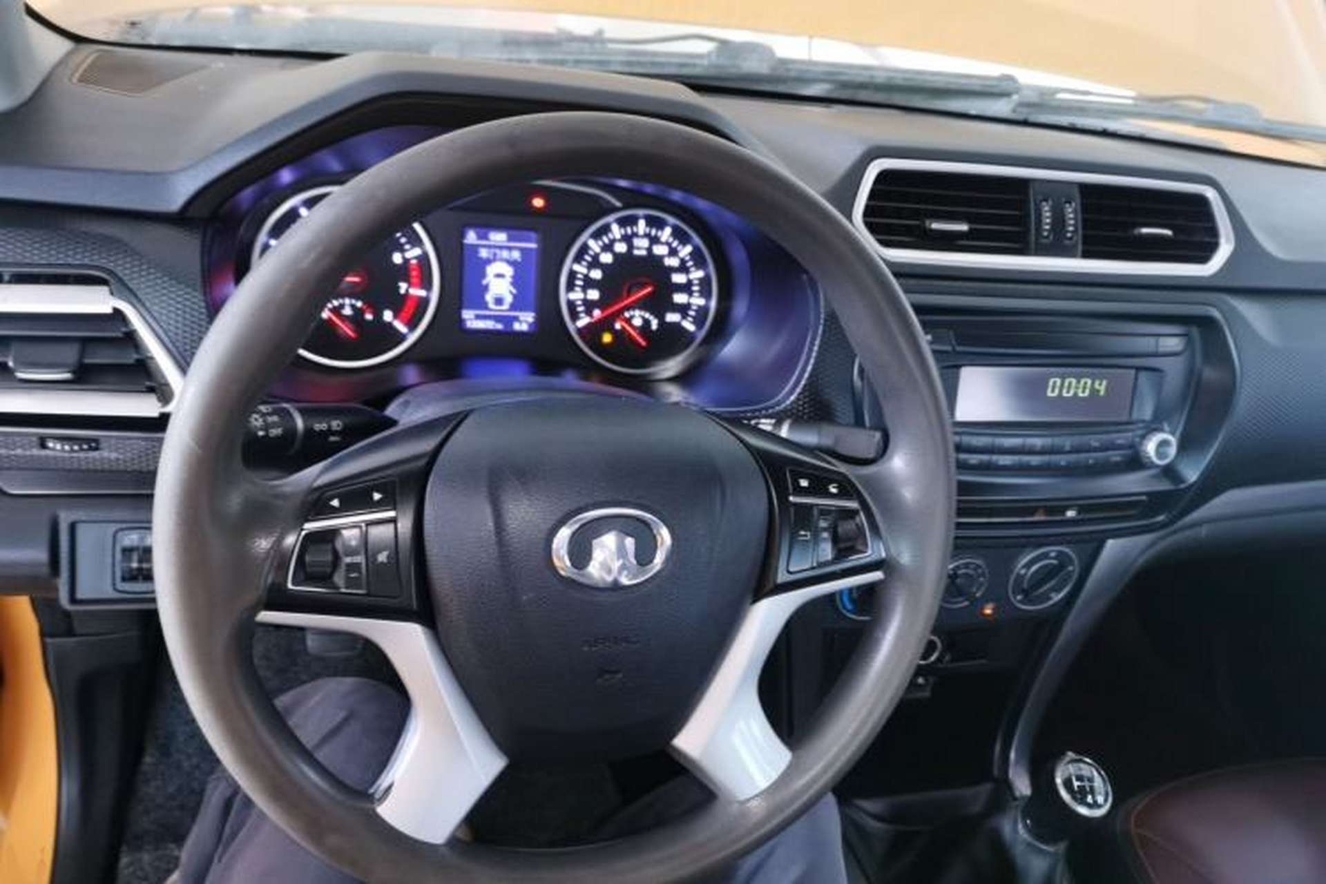 Used Great Wall Wingle 5 2020 2.4L Gasoline Two-Wheel Drive Value Edition Big Double Cab China VI Standard 4K22D4M Steering Wheel
