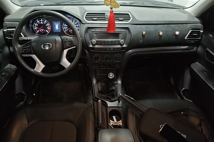 Used Great Wall Wingle 5 2021 1.5T Two-Wheel Drive "Dry Meal" Value Edition with an Extra-Long 1820mm Cargo Bed Equipped with GW4G15K Engine Center Console