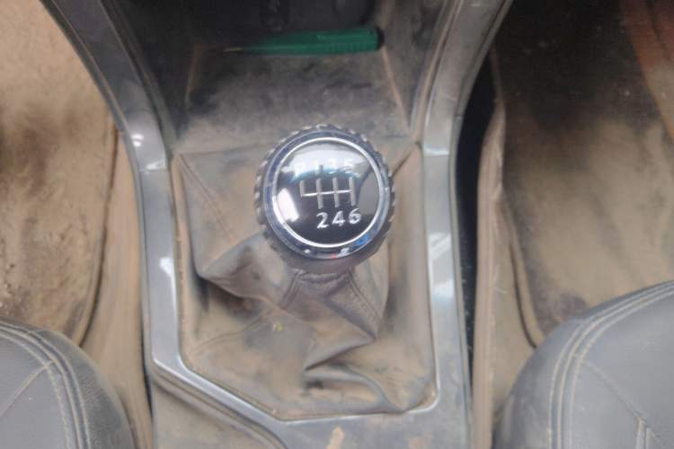 Used Great Wall Wingle 5 2021 2.0T Diesel Two-Wheel Drive Elite Version Big Double Cab China VI Standard GW4D20M Gear Lever