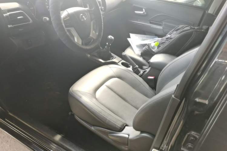 Used Great Wall Wingle 5 2021 2.0T Diesel Two-Wheel Drive Elite Version Big Double Cab China VI Standard GW4D20M Left Front Seat