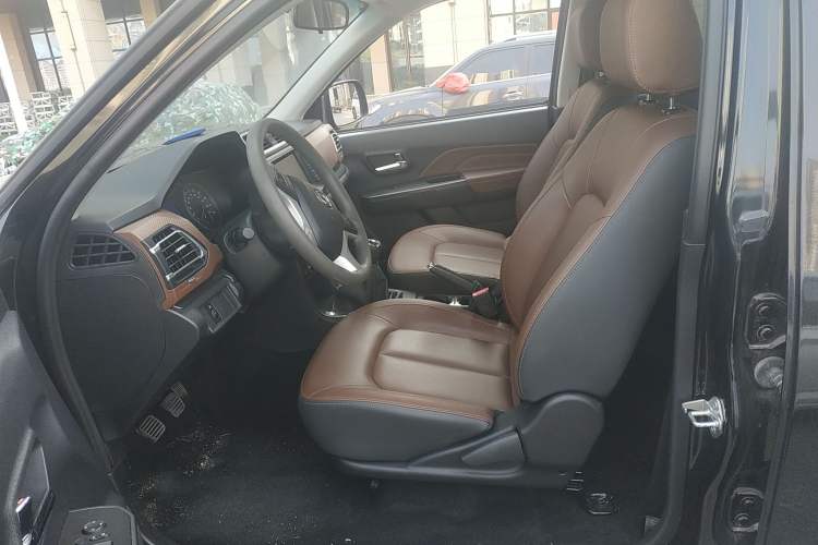 Used Great Wall Wingle 5 2021 2.4L Gasoline Two-Wheel-Drive Elite Version Small Double Cab China VI Emission Standard 4K22D4M Left Front Seat