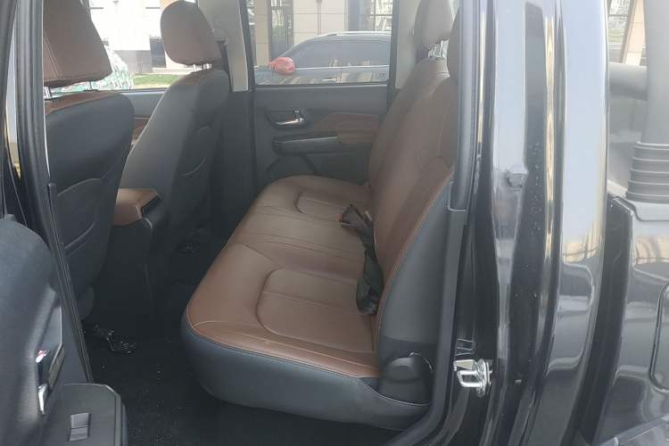 Used Great Wall Wingle 5 2021 2.4L Gasoline Two-Wheel-Drive Elite Version Small Double Cab China VI Emission Standard 4K22D4M Left Rear Seat