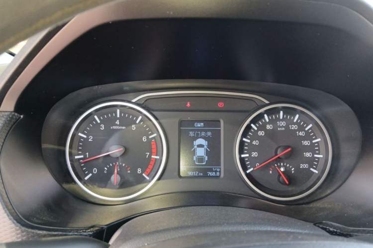 Used Great Wall Wingle 5 2021 1.5T Two-Wheel Drive "Dry Meal" Edition Value Model with a 1680mm Cargo Bed Equipped with GW4G15K Engine Odometer Close Up