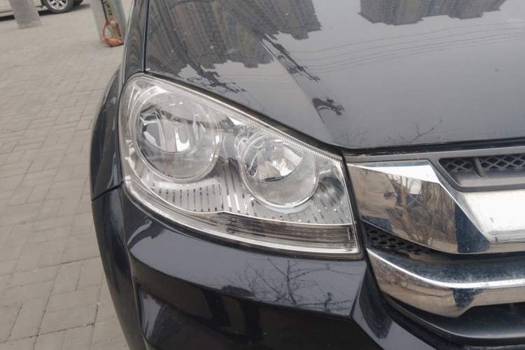 Used Great Wall Wingle 5 2021 2.0T Diesel Two-Wheel Drive Elite Version Big Double Cab China VI Standard GW4D20M Right Front Headlight