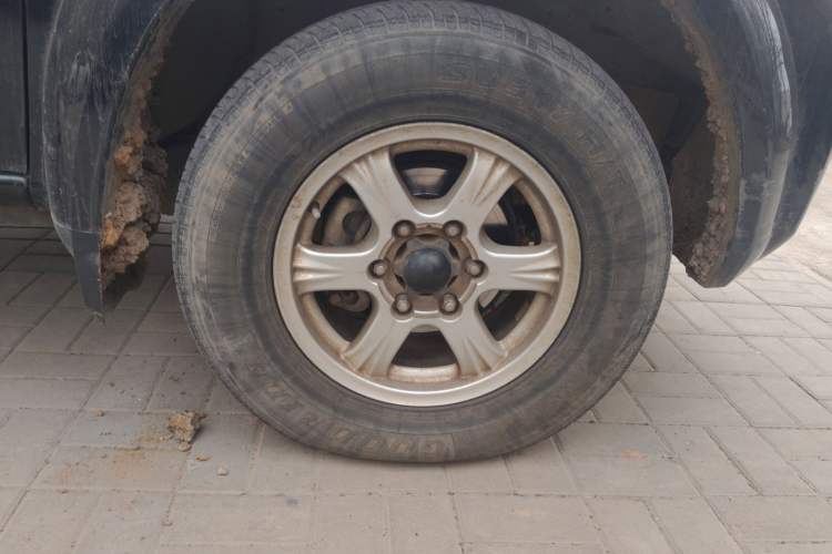 Used Great Wall Wingle 5 2021 2.0T Diesel Two-Wheel Drive Elite Version Big Double Cab China VI Standard GW4D20M Right Front Wheel Hub