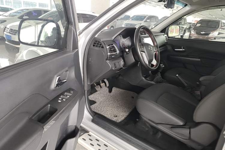 Used Great Wall Wingle 5 2021 2.0T Diesel Two-Wheel Drive Elite Version Big Double Cab China VI Standard GW4D20M Driver Seat