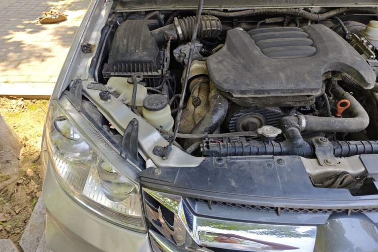 Used Great Wall Wingle 5 2021 2.0T Diesel 4x4 Elite Version Big Double Cab China VI Standard GW4D20M Engine Bay Right