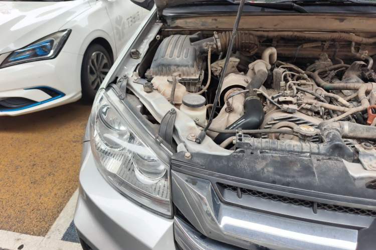 Used Great Wall Wingle 5 2021 2.0T Diesel 4x4 Ultra-Value Big Double-Cab China VI GW4D20M Engine Bay Right