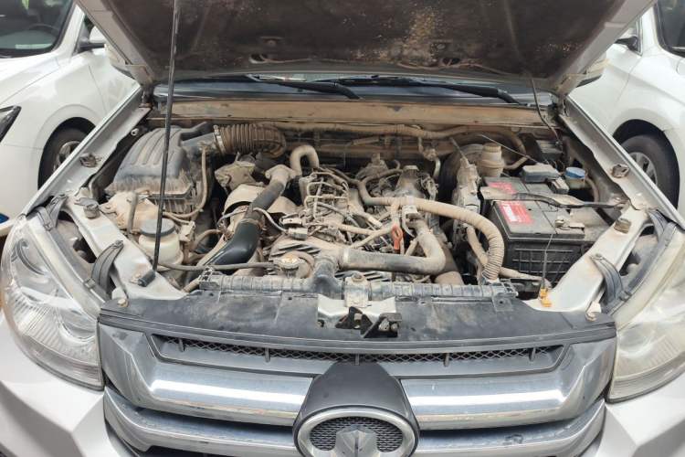Used Great Wall Wingle 5 2021 2.0T Diesel 4x4 Ultra-Value Big Double-Cab China VI GW4D20M Engine Bay
