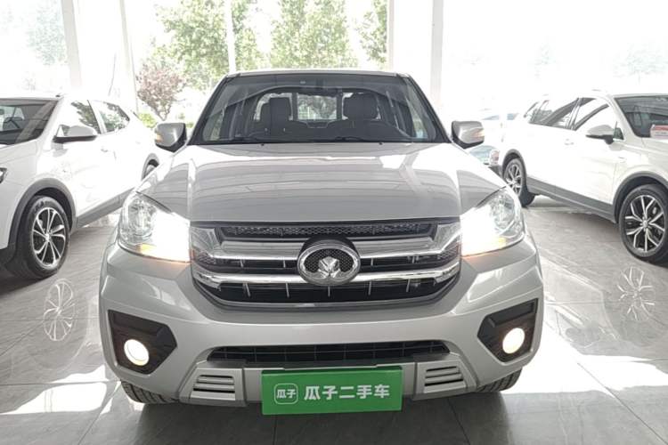 Used Great Wall Wingle 5 2021 2.0T Diesel Two-Wheel Drive Elite Version Big Double Cab China VI Standard GW4D20M Front