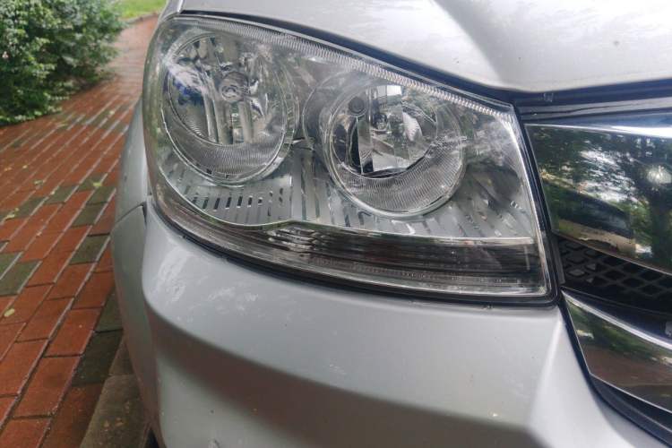 Used Great Wall Wingle 5 2021 2.0T Diesel Two-Wheel Drive Elite Version Big Double Cab China VI Standard GW4D20M Right Front Headlight