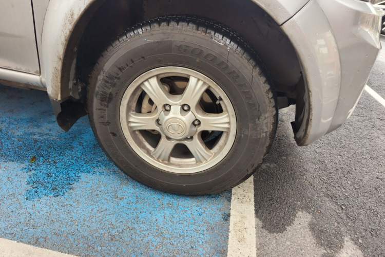 Used Great Wall Wingle 5 2021 2.0T Diesel 4x4 Ultra-Value Big Double-Cab China VI GW4D20M Right Front Wheel Hub