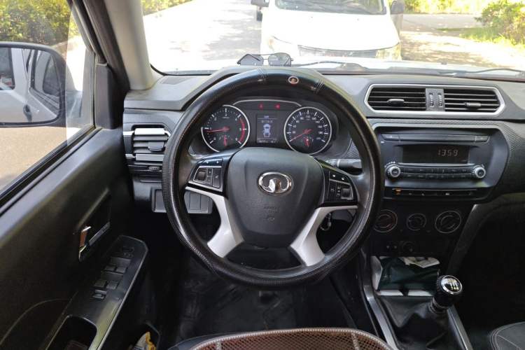 Used Great Wall Wingle 5 2021 2.0T Diesel 4x4 Elite Version Big Double Cab China VI Standard GW4D20M Steering Wheel