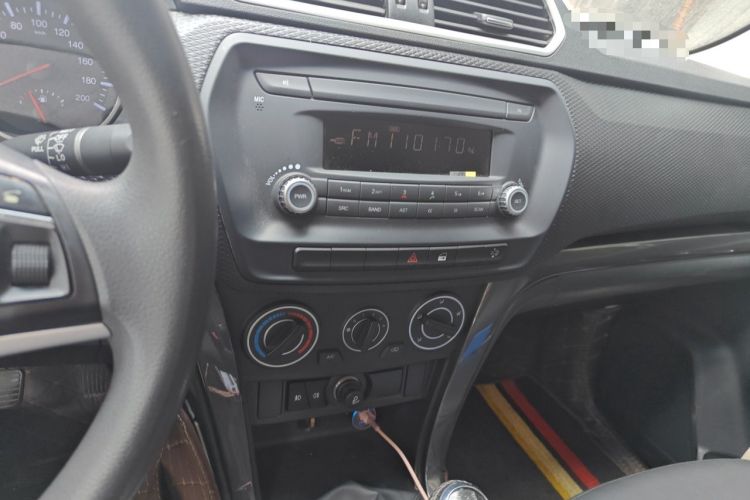 Used Great Wall Wingle 5 2021 2.0T Diesel Two-Wheel Drive Elite Version Big Double Cab China VI Standard GW4D20M Audio And AC Panel
